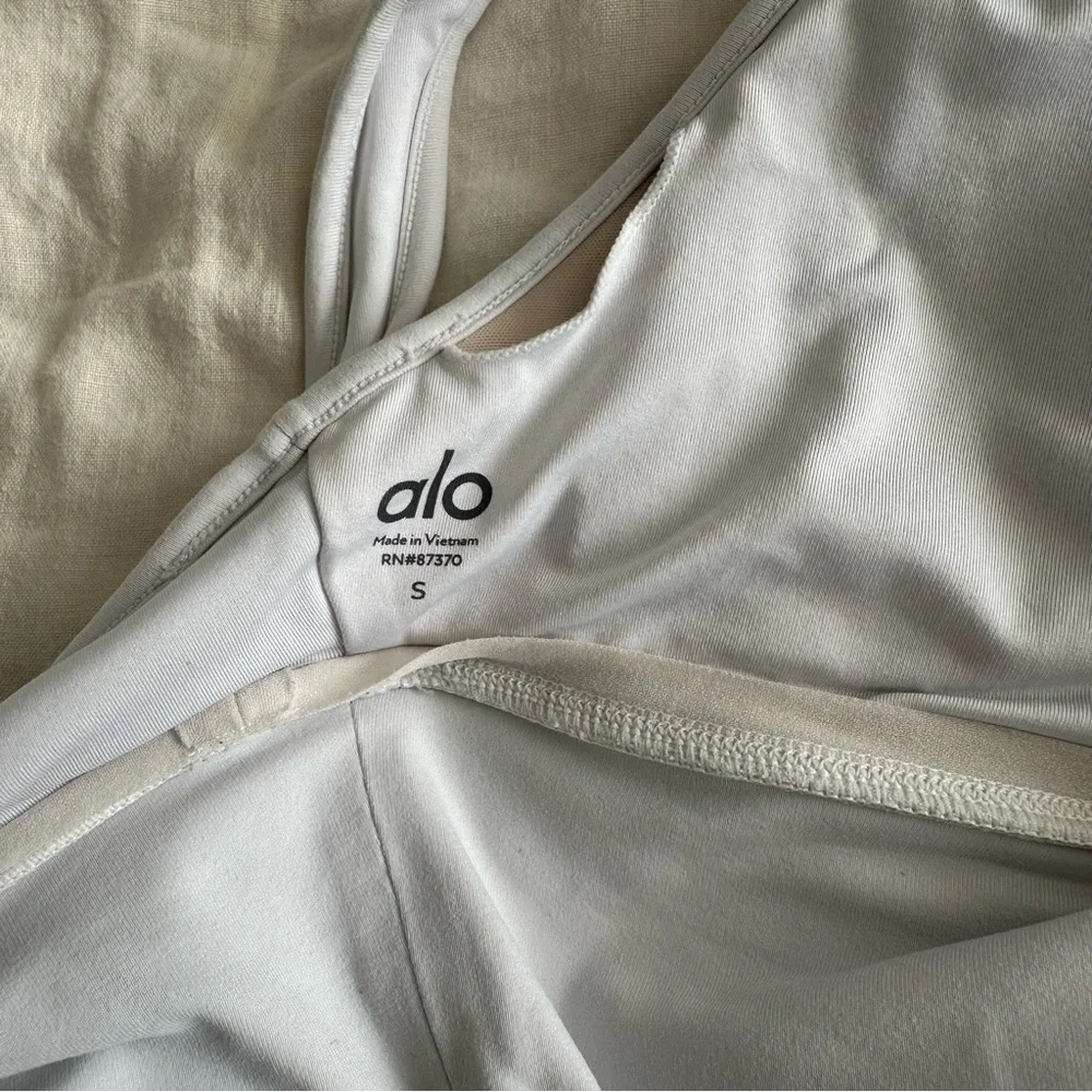 Alo Yoga Wild Thing Bra - Picture 5 of 5